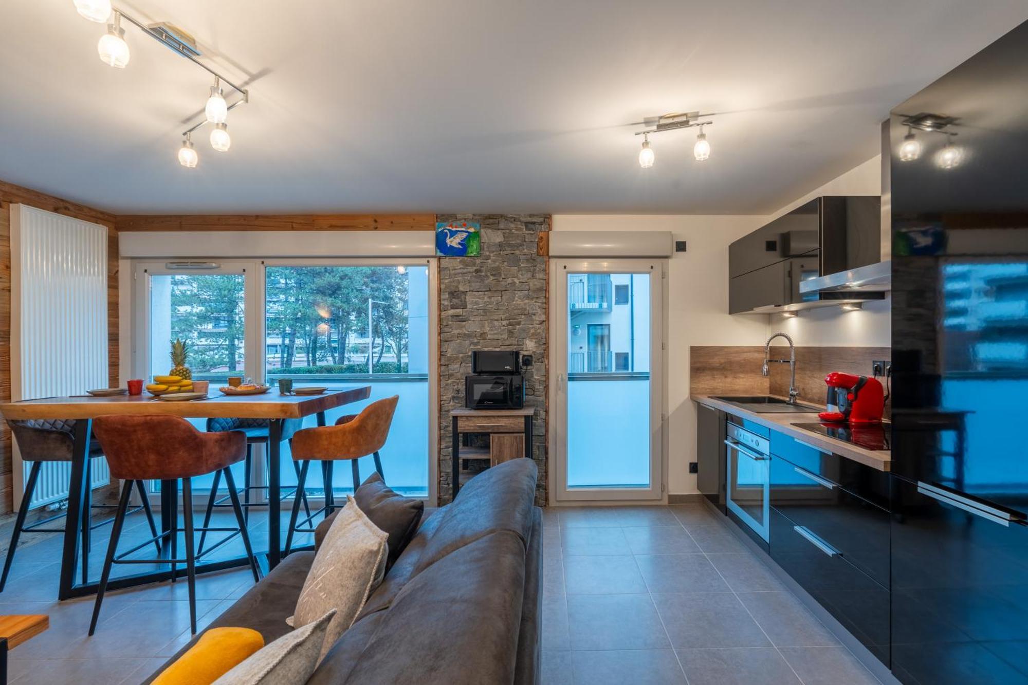 Charmant Appartement A 5 Minutes A Pied De La Vielle Ville Annecy Avec Parking Prive Exterior foto